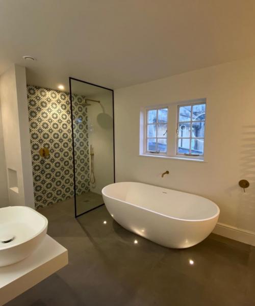 Bathroom lights The Urban Lighting Collection